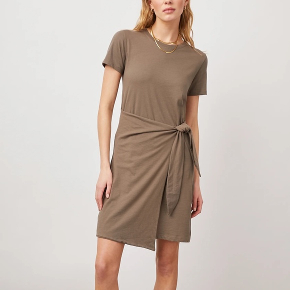 Rails Dresses & Skirts - Rails Brown Short Sleeve EDIE Tie Waist T-Shirt Dress in Canteen Size XS